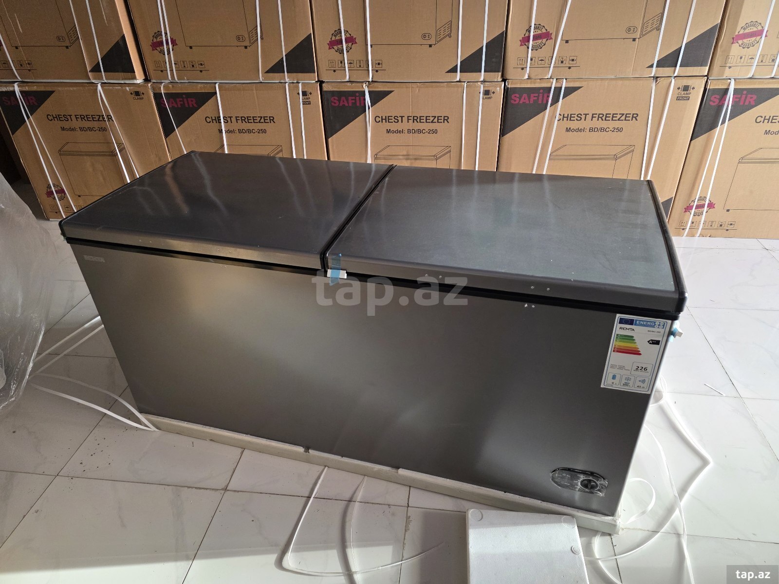 Dərin dondurucu Remta-500L — 1