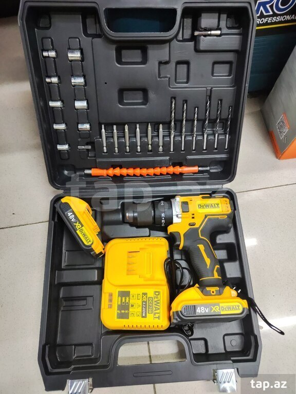 Drel "DeWALT"