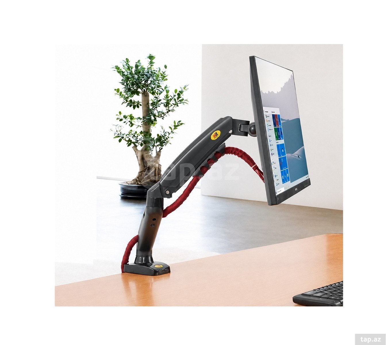 NB F80 monitor tutacağı — 1